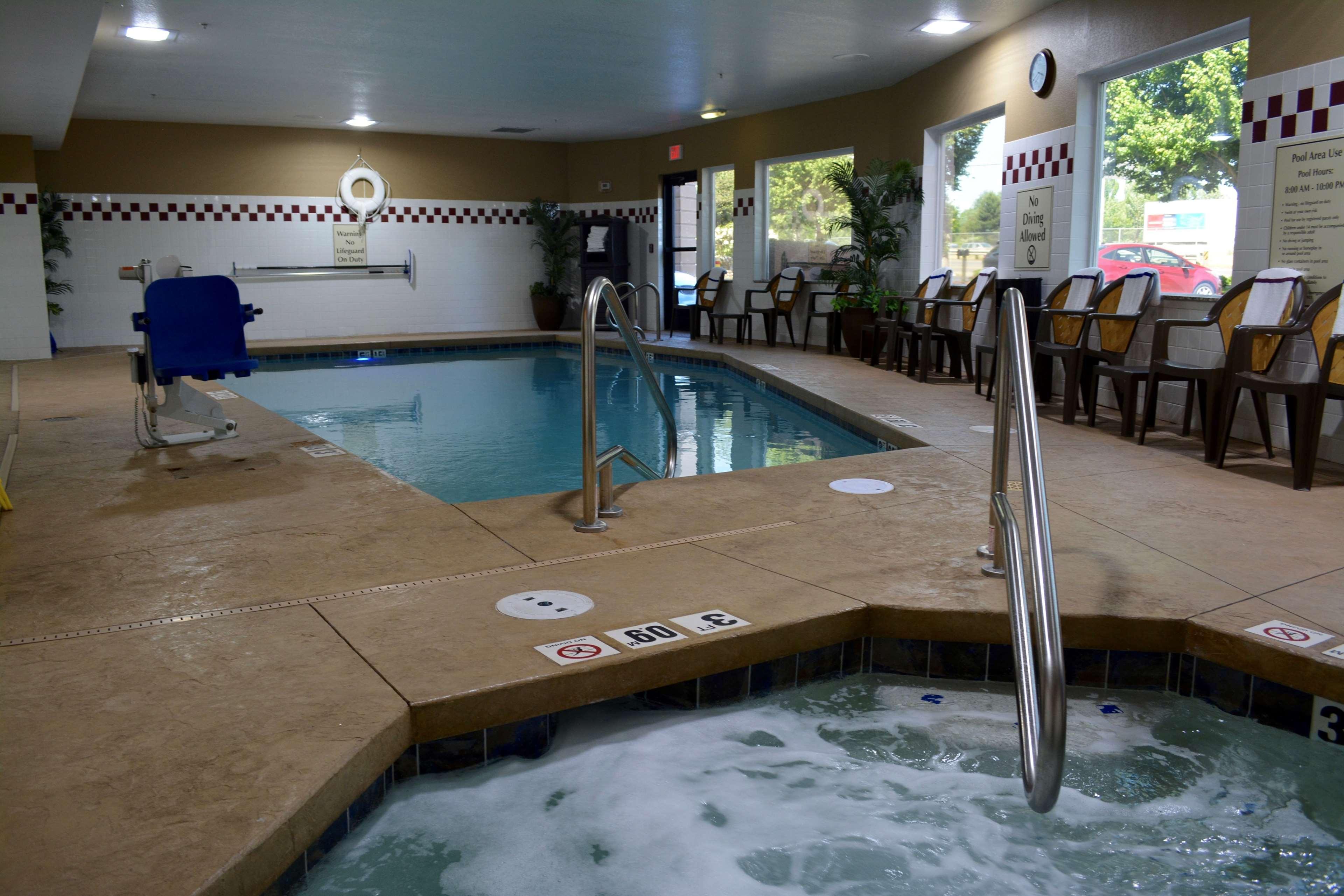 Best Western Wilsonville Inn & Suites Екстер'єр фото