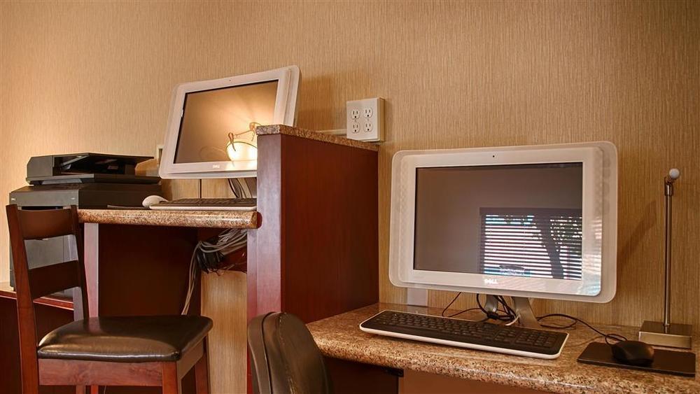 Best Western Wilsonville Inn & Suites Зручності фото